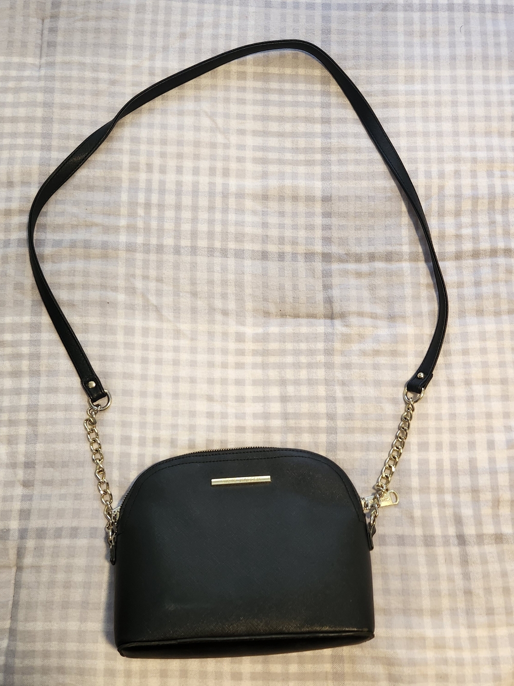 Steve Madden Black Crossbody Bag with Gold Chain Trim